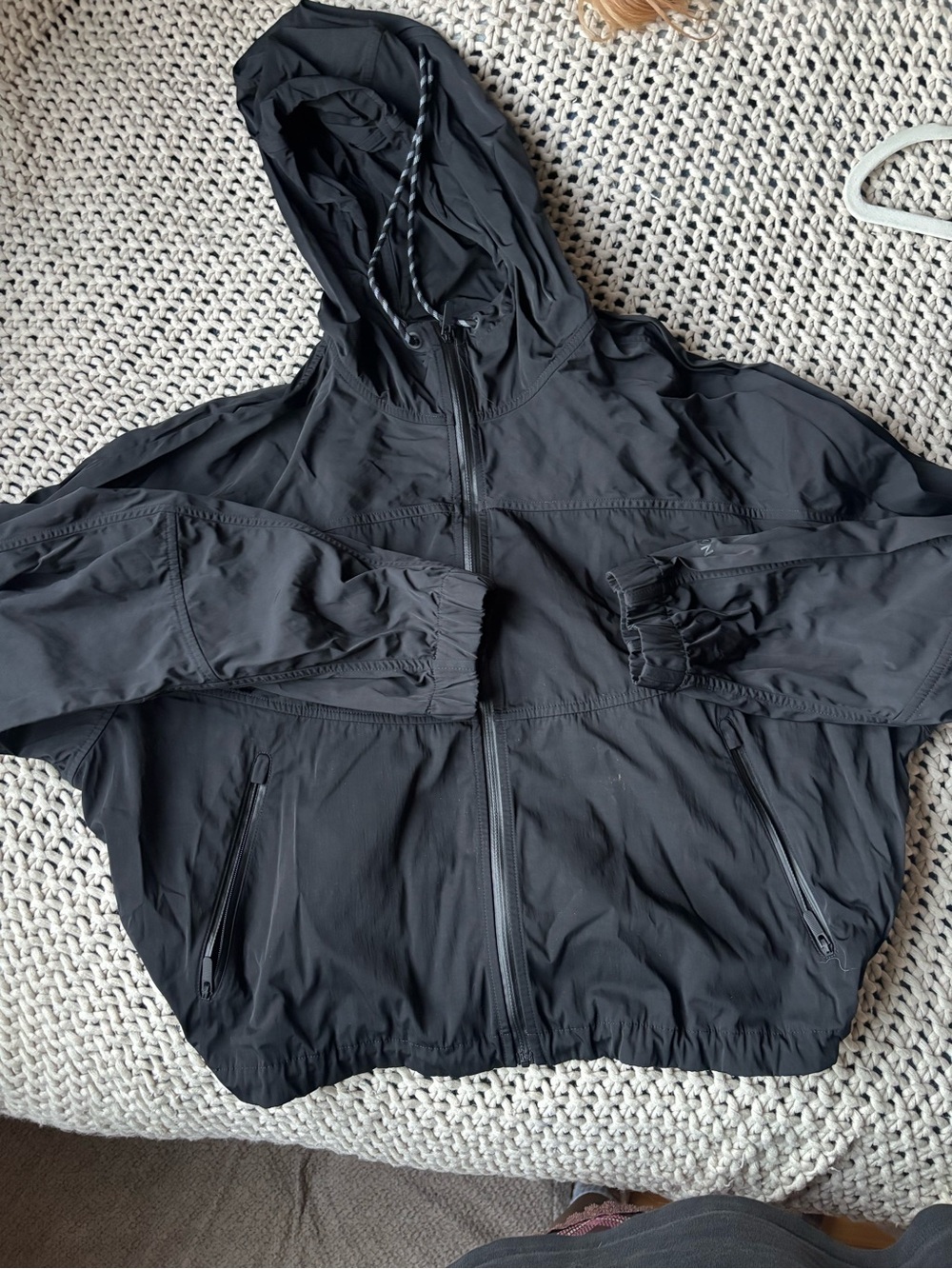 lululemon athletica Black Hooded Windbreaker rain  Jacket